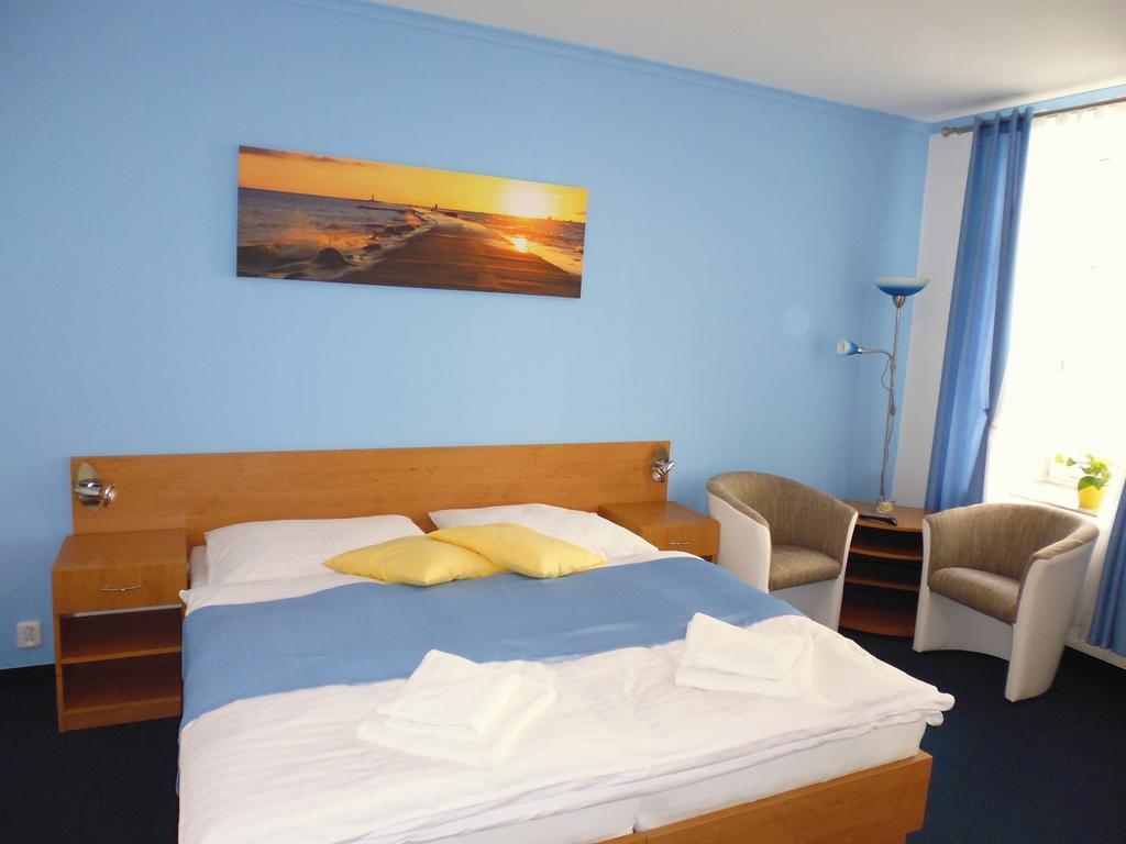 Pension Kamenny Dvur Marianske Lazne Exterior photo